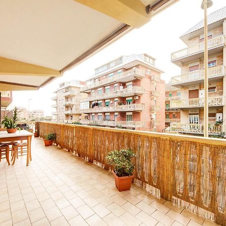 Mare Di Roma Appartement Ostia Kamer foto